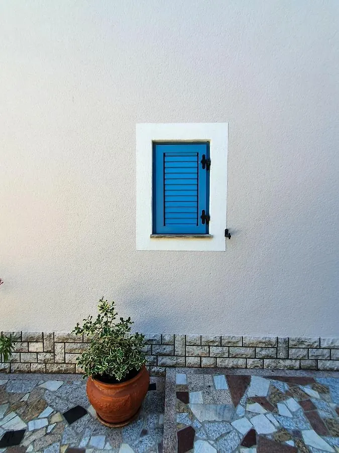 Apartments Villa Iva Ravni 0*,  Kroatien