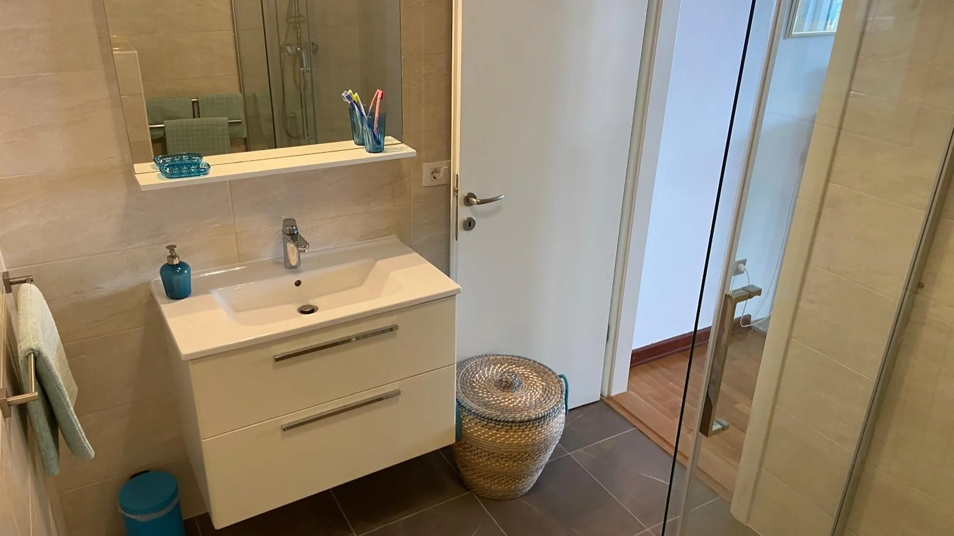 Apartments Villa Iva Ravni
