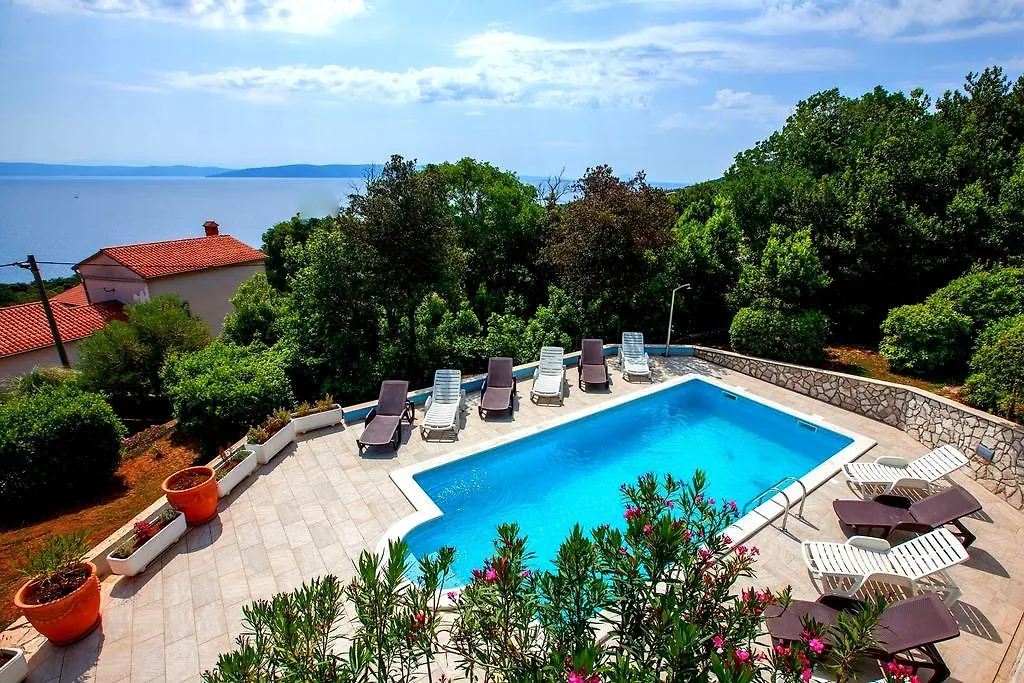 Apartments Villa Iva Ravni