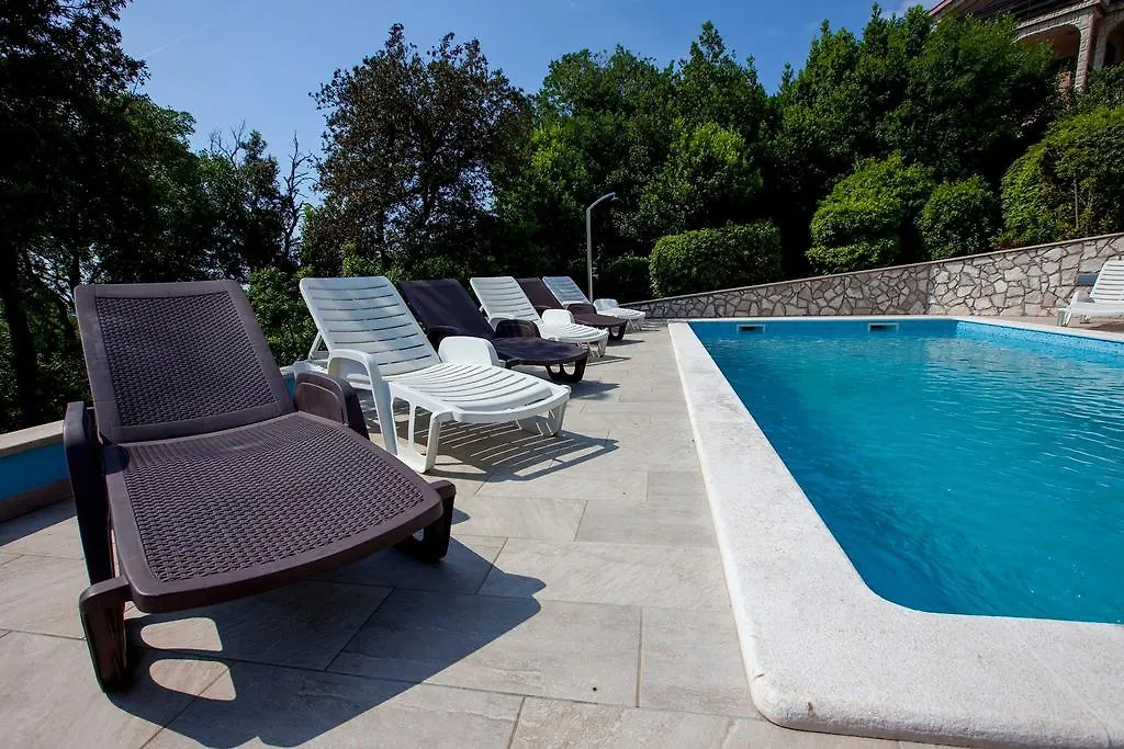Apartments Villa Iva Ravni